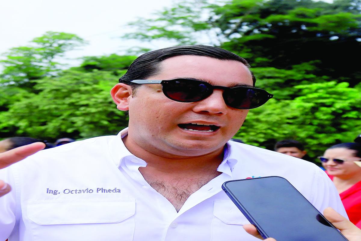 Octavio Pineda se pone a disposición del Ministerio Público