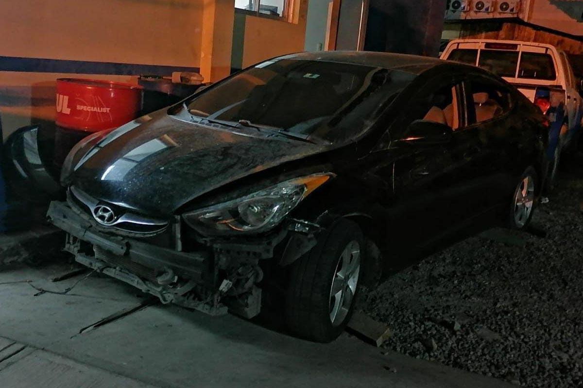 Hyundai Elantra decomisado.