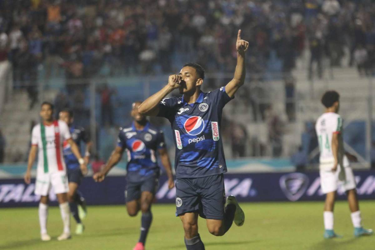 El volante Denis Meléndez marcó su primer gol con la camiseta del Motagua.