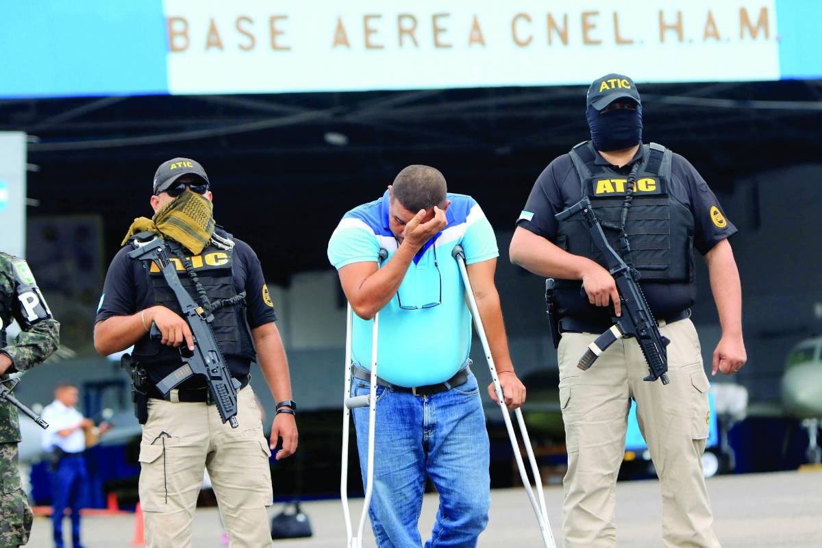 El alcalde Wilmer Wood recibió 1,509 kilos de cocaína en 3 cargamentos