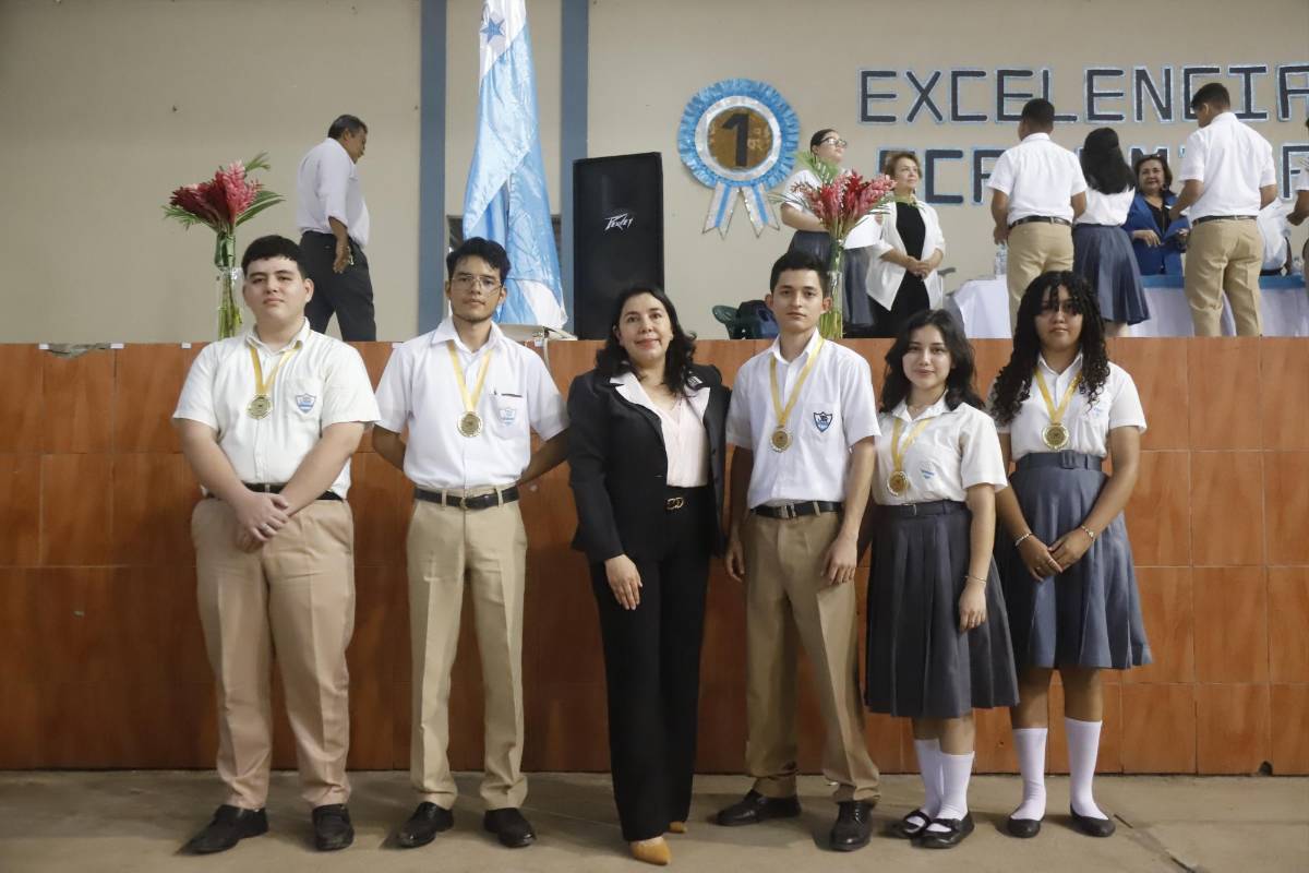 Reconocen la excelencia académica del JTR