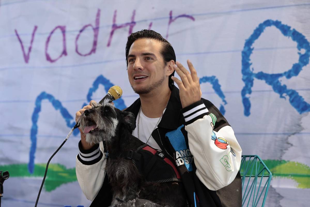 Vadhir Derbez relata en canción “Morrito” las dificultades de crecer con un padre ausente