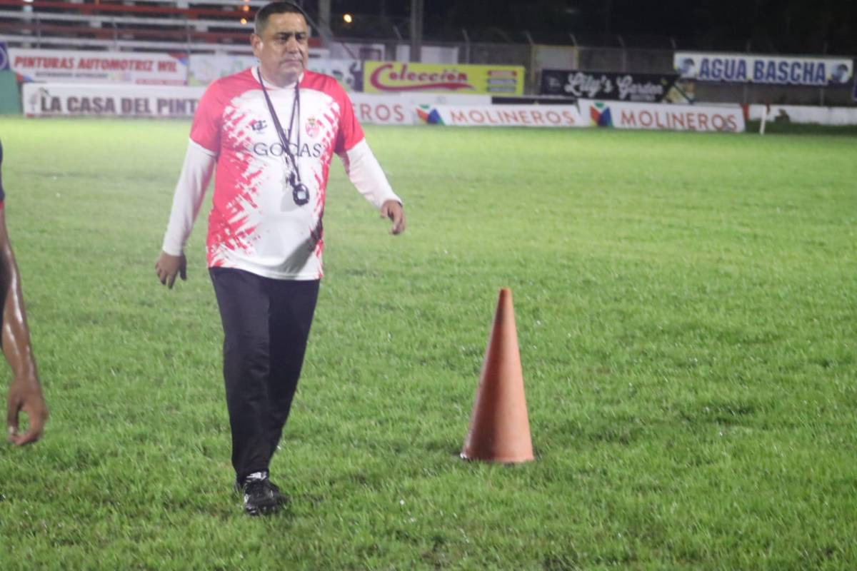 Jhon Jairo López con optimismo previo al duelo por el repechaje ante Génesis en Tocoa.