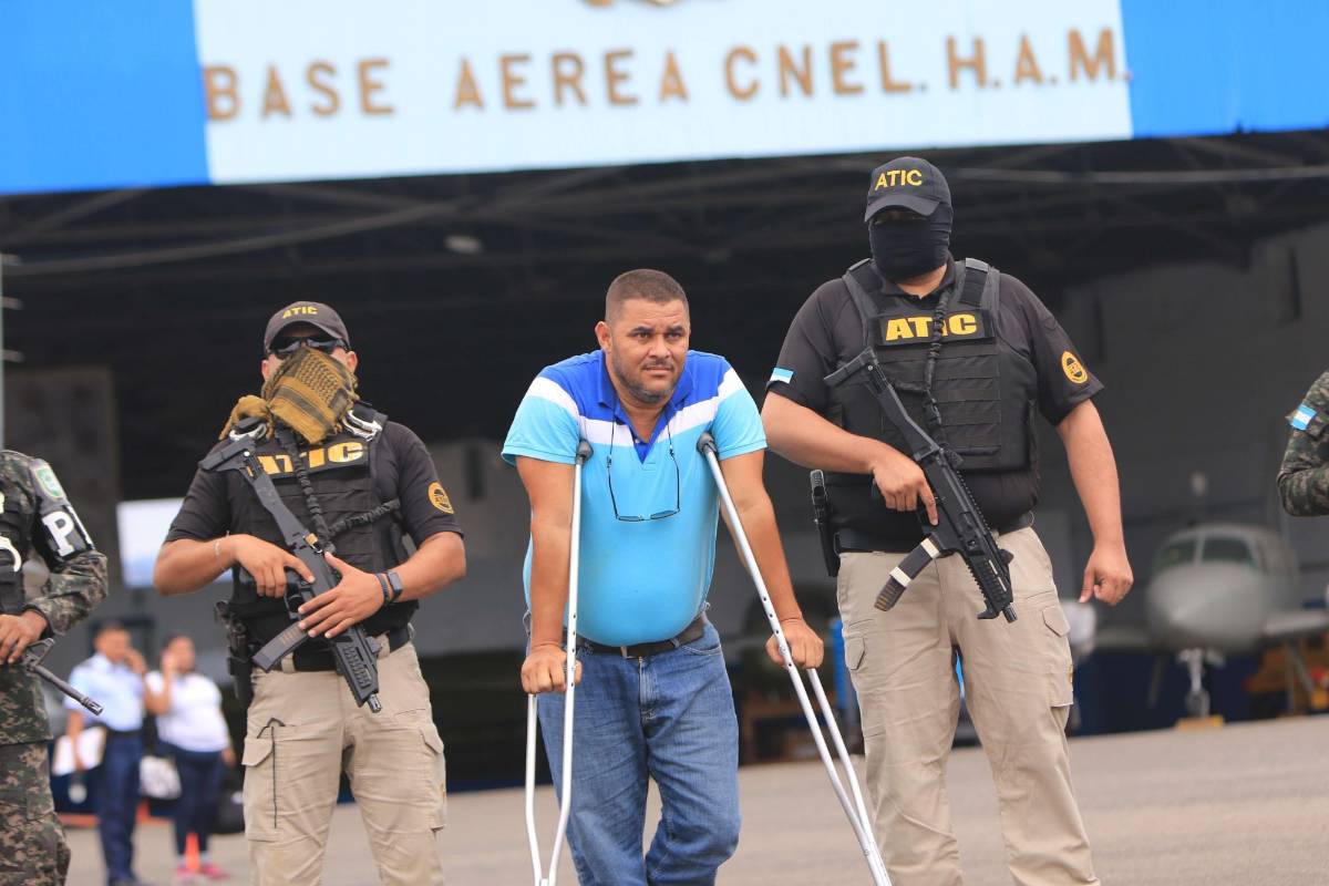 Wood organizaba llegada de lanchas y avionetas con coca