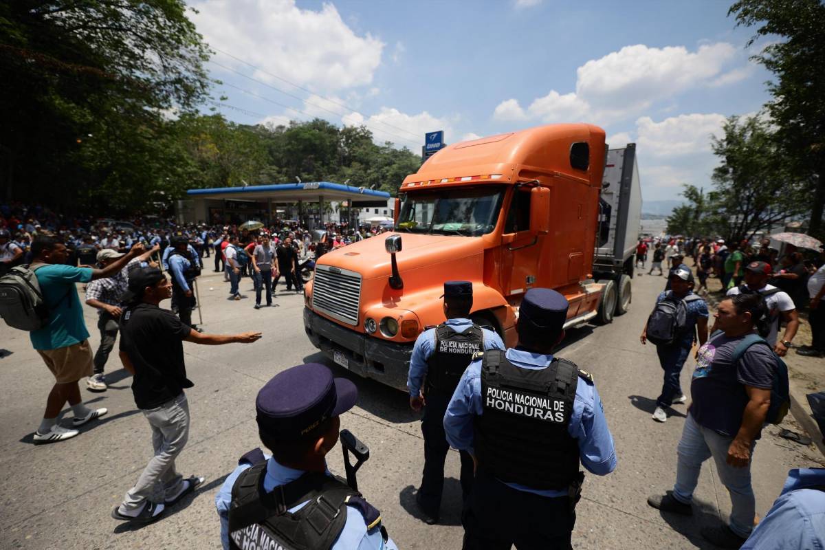 Iván Velásquez no llegó a retirar dinero y Policía lo tilda de mentiroso