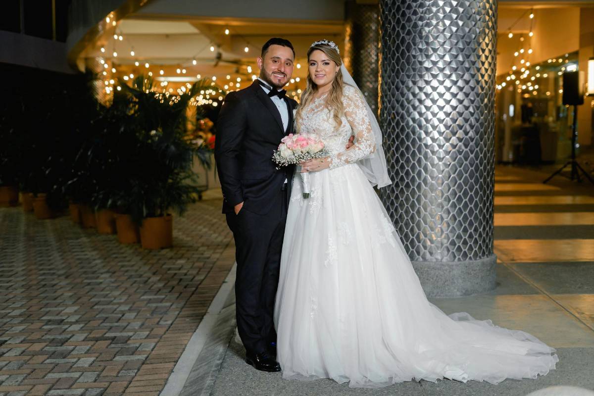 Sindy Rivera y Kenner Orellana ya son esposos