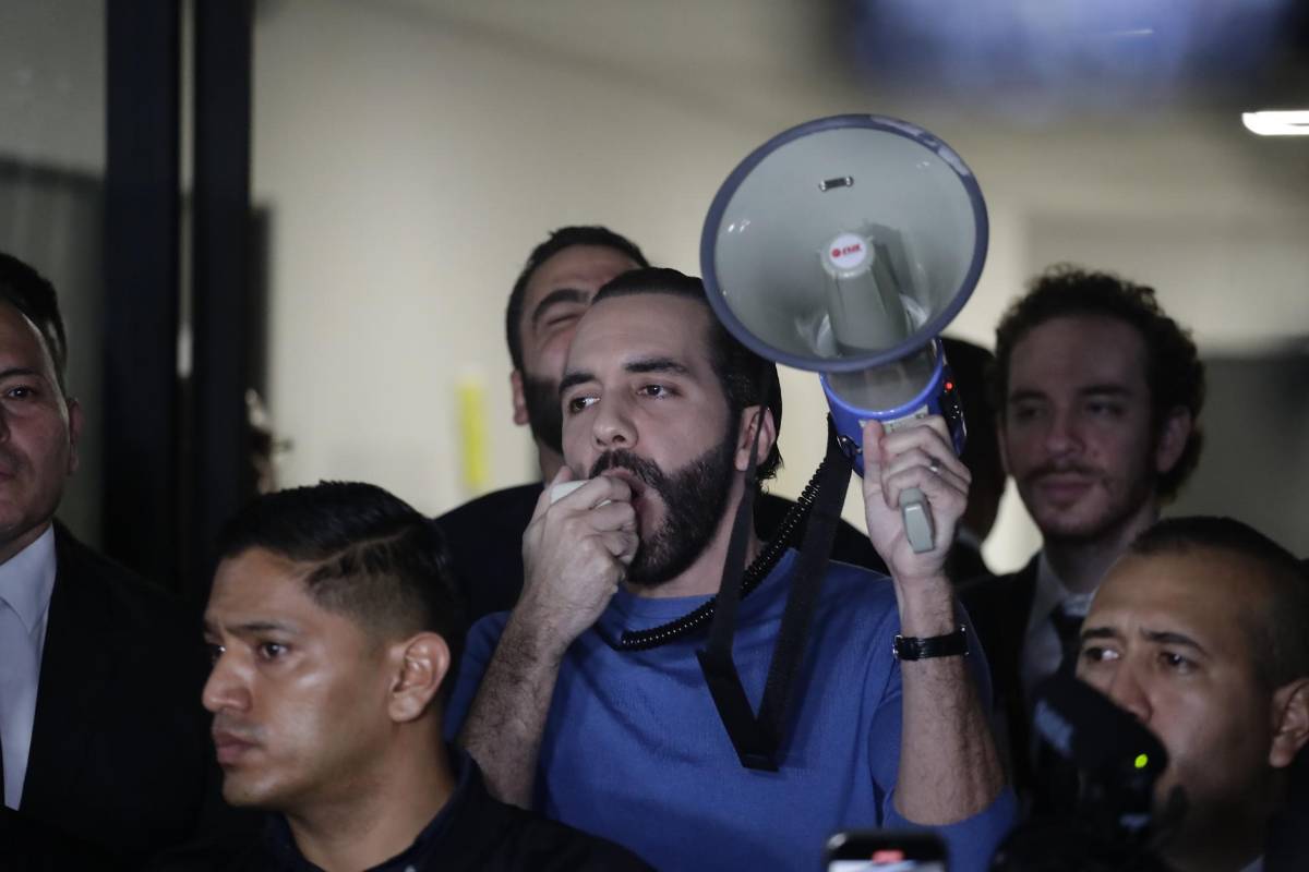 El Salvador, a un mes de las elecciones y la previsible y polémica reelección de Bukele