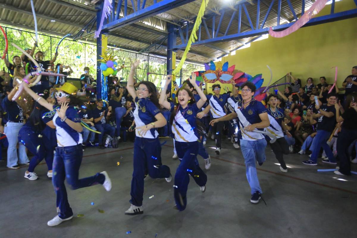 Seniors 2027 de la Kiddy Kat & Morazzanni celebraron a lo grande su inicio de clases