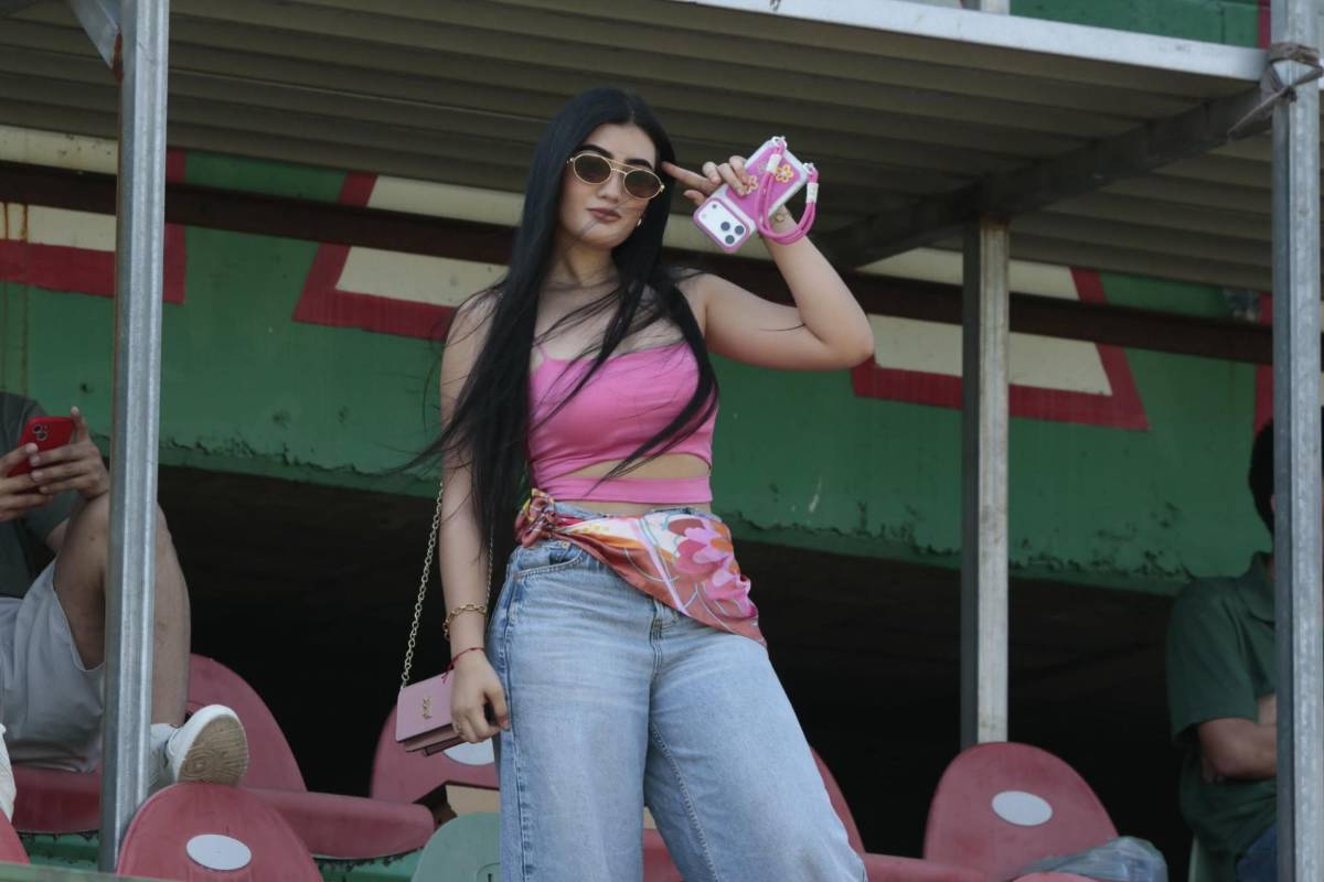 Esposa de futbolista y argentina enamoran: las bellezas en el Marathón-Olimpia