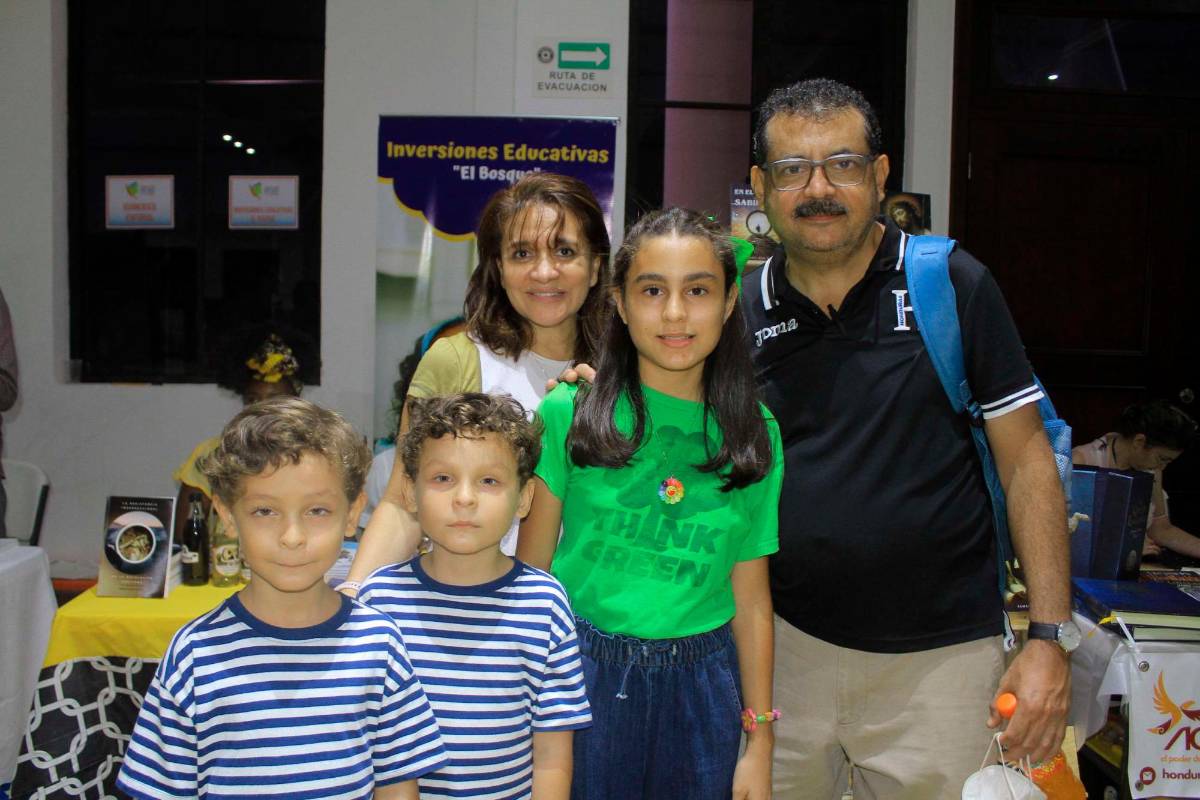Un éxito total la Feria del libro en San Pedro Sula