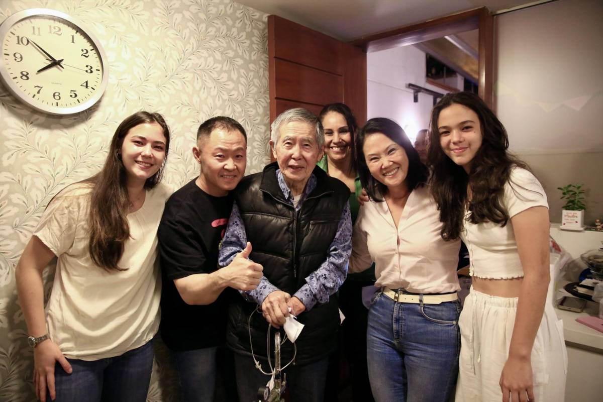 Keiko y Kenji Fujimori agradecen al expresidente Kuczynski el indulto a su padre