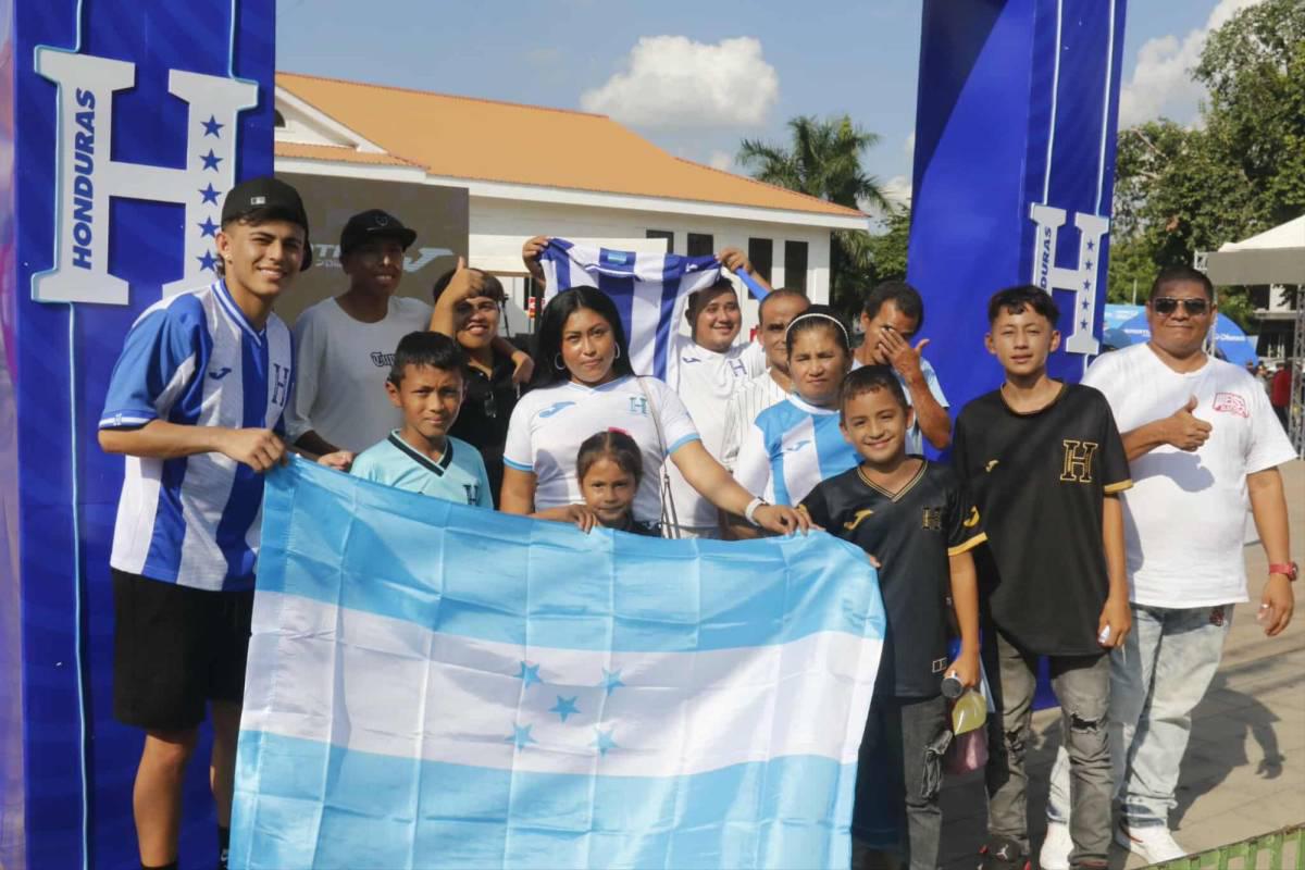 Ambientazo para el Honduras-Costa Rica, petición a Navas y gesto de 'alemán'