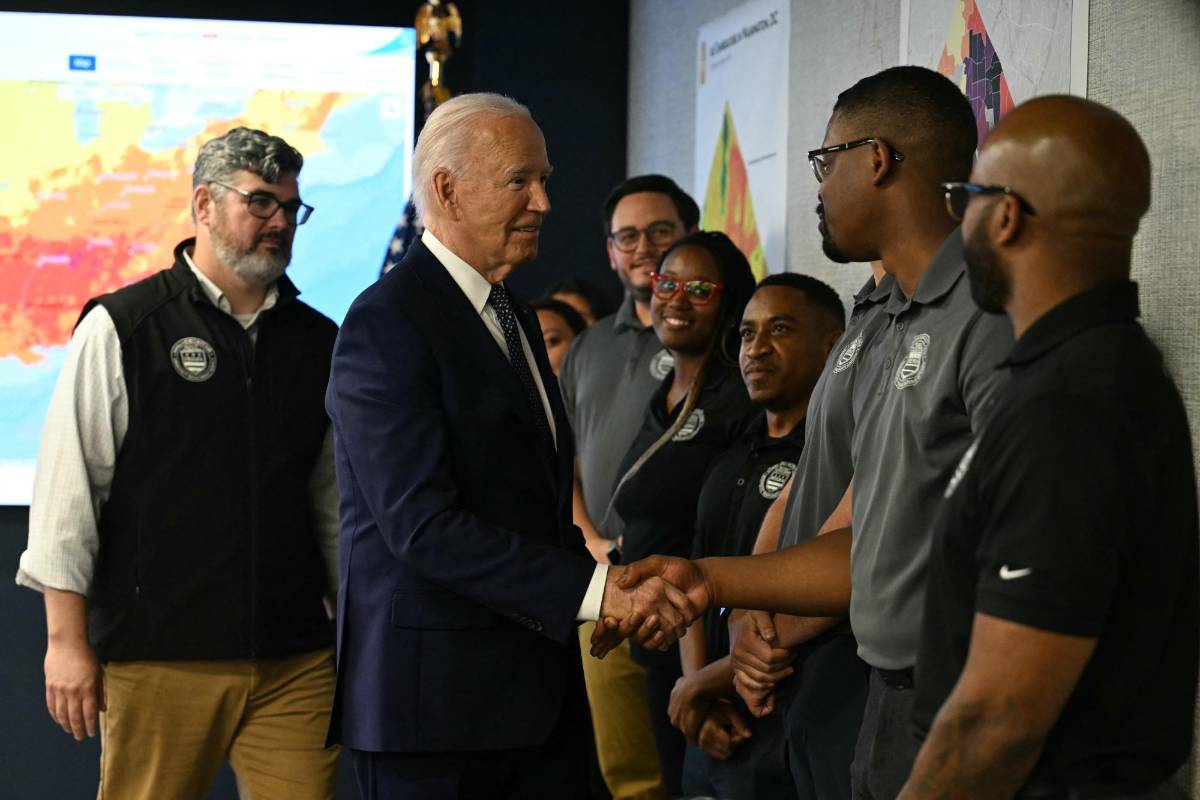 Campaña de Biden desmiente reportes sobre posible retirada de su candidatura
