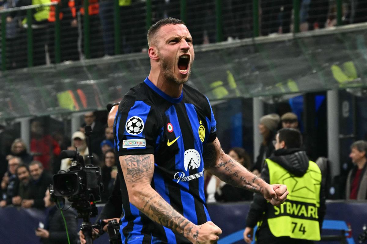 Marko Arnautovic, gritando a todo pulmón su gol que dio el triunfo al Inter de Milán.