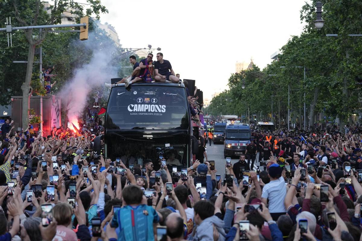 Rúa del Barcelona: locura en calles, se mofan de Real Madrid y promesa de Yamal