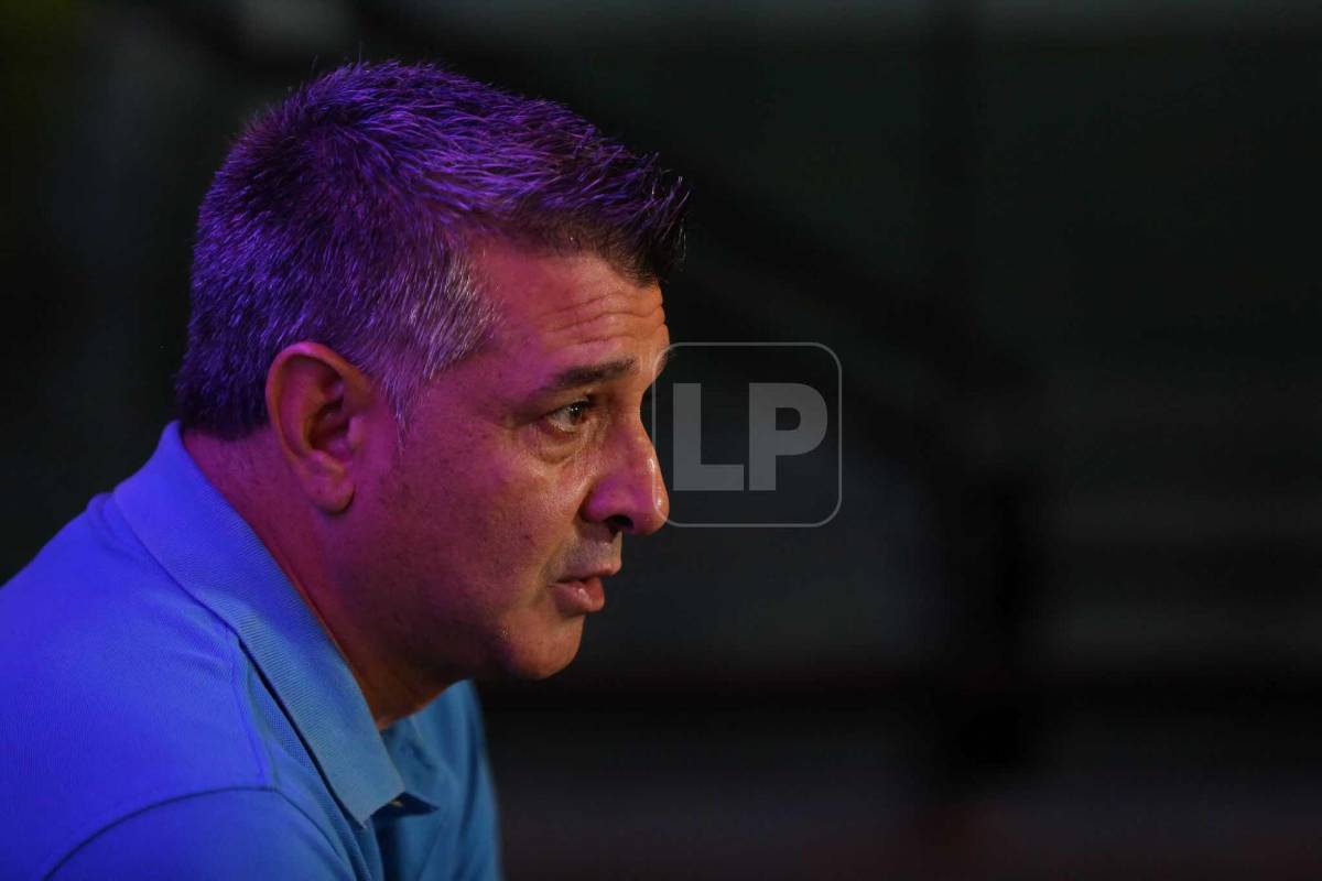 Diego Vázquez no le cierra las puertas de la selección a ningún jugador hondureño.