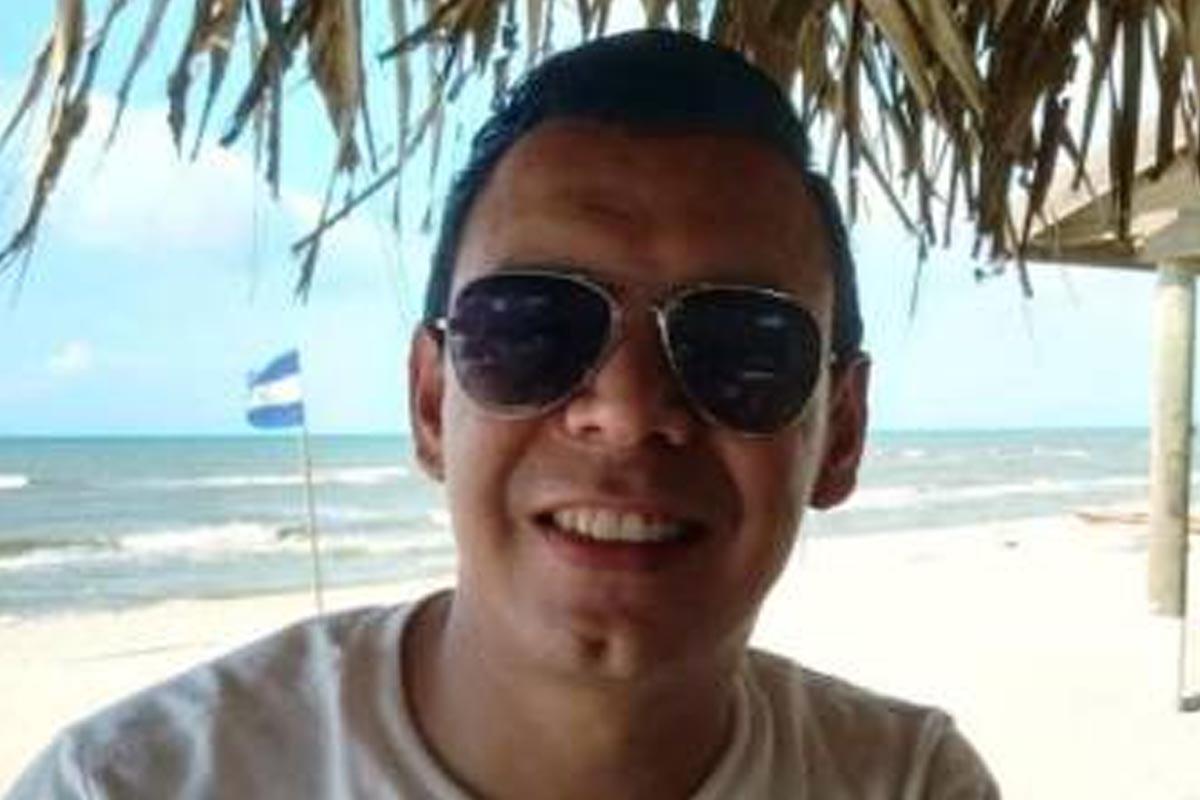 Capturan a primo de fiscal acusado de violar a una mujer detenida