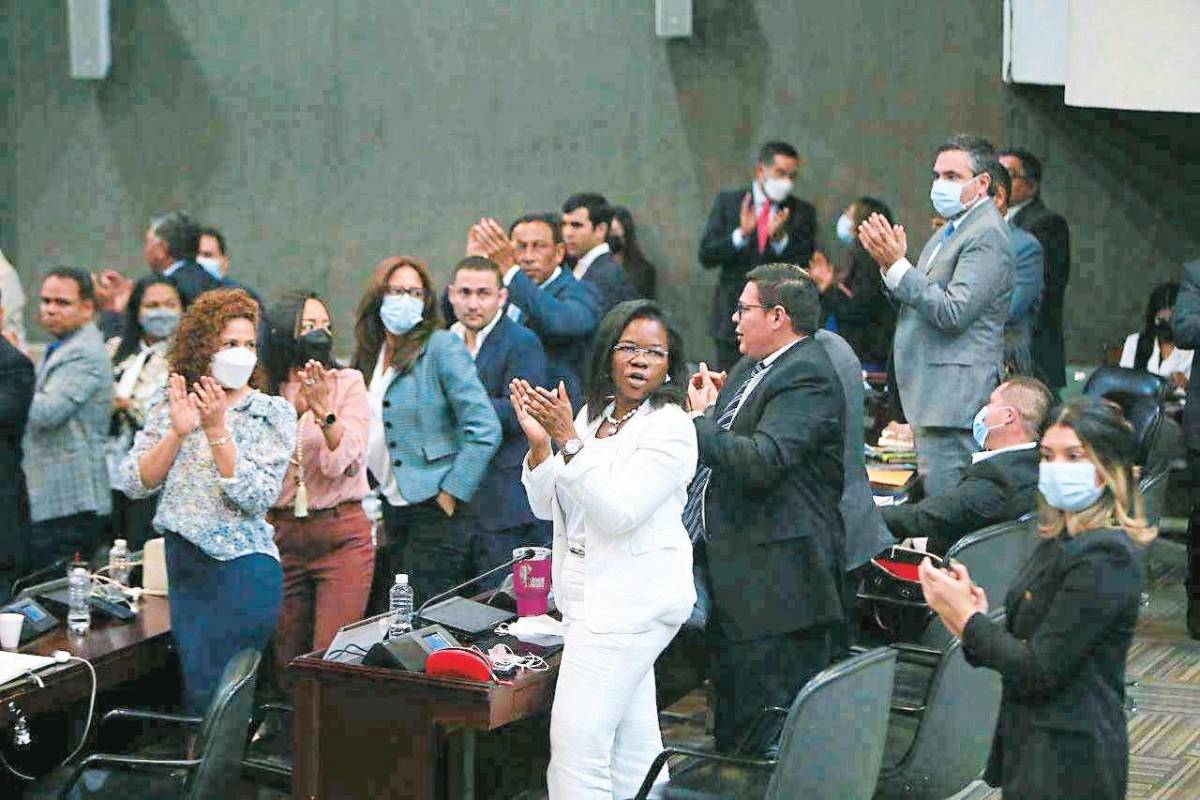 Tensión por elección del fiscal general