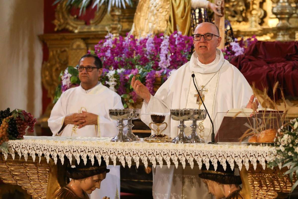 Jueves Santo: fieles recrean el gesto de humildad de Jesús en el lavatorio de los pies