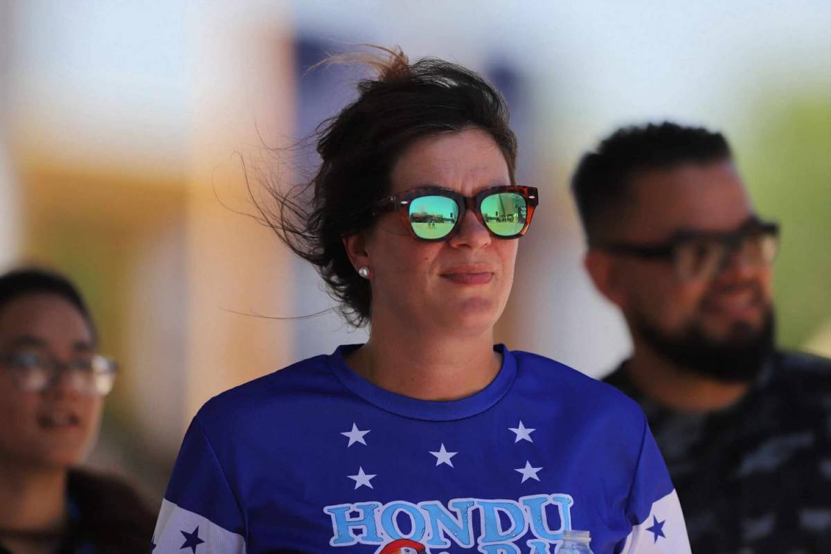 Bellezas en el Panamá-Honduras, periodista cautiva y chica mexicana enamoró