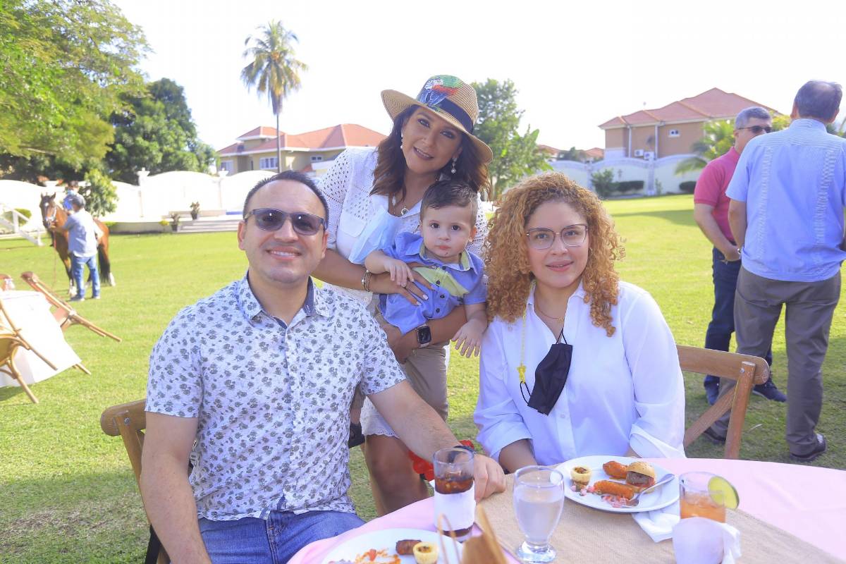 Gozo por el primer añito de Emma Valentina Valladares Mejía