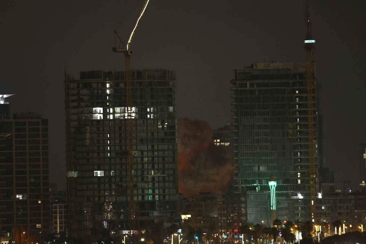 Irán ataca la sede del Mossad en Israel en una nueva ofensiva