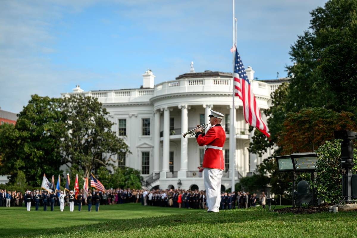 Nueva York honra a las víctimas del 11-S en el 24 aniversario de los atentados