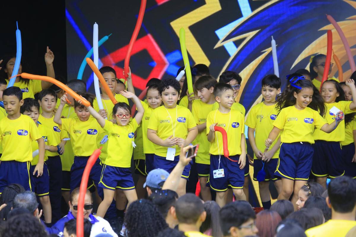 ¡Un inicio de clases inolvidable!  Así fue la Senior entrance de Big Step