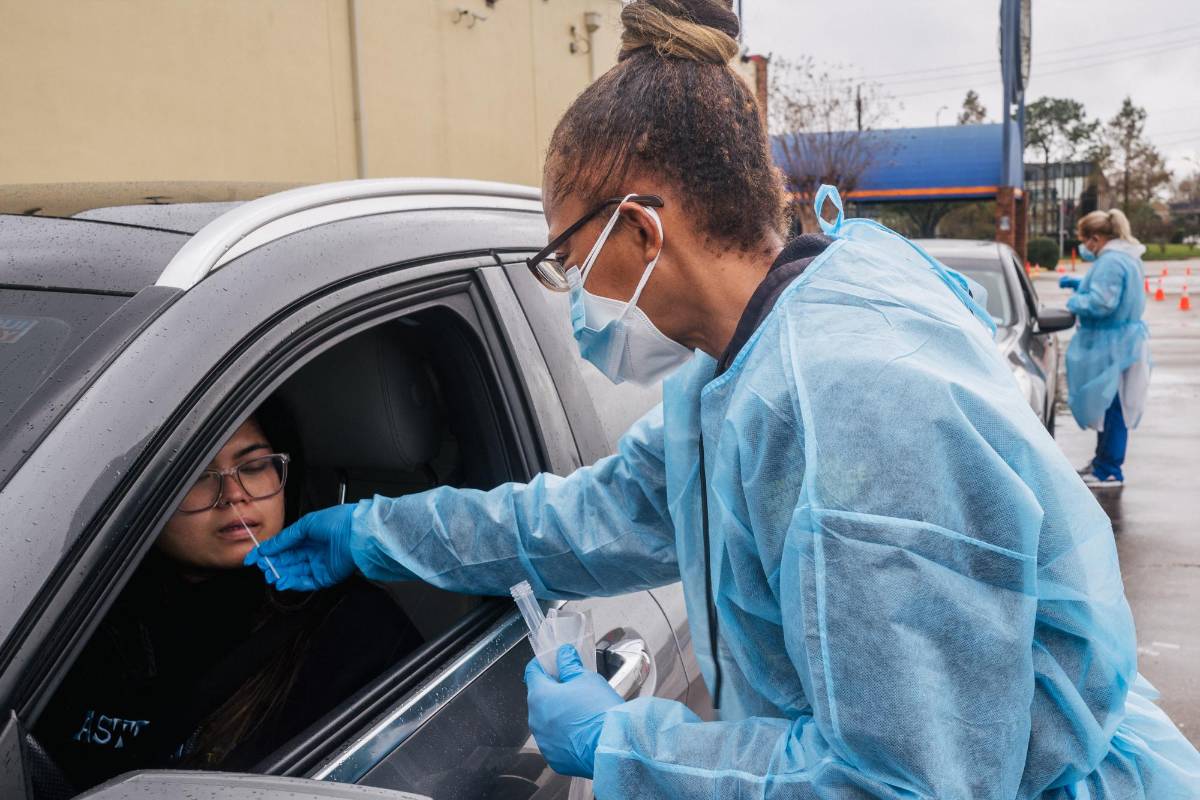 Deltacron: Descubren una nueva variante del covid 19 que combina Delta y Ómicron