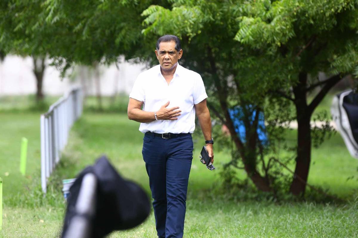 El vicepresidente Rolin Peña del Marahón en el inicio de pretemporada del cuadro verdolaga.