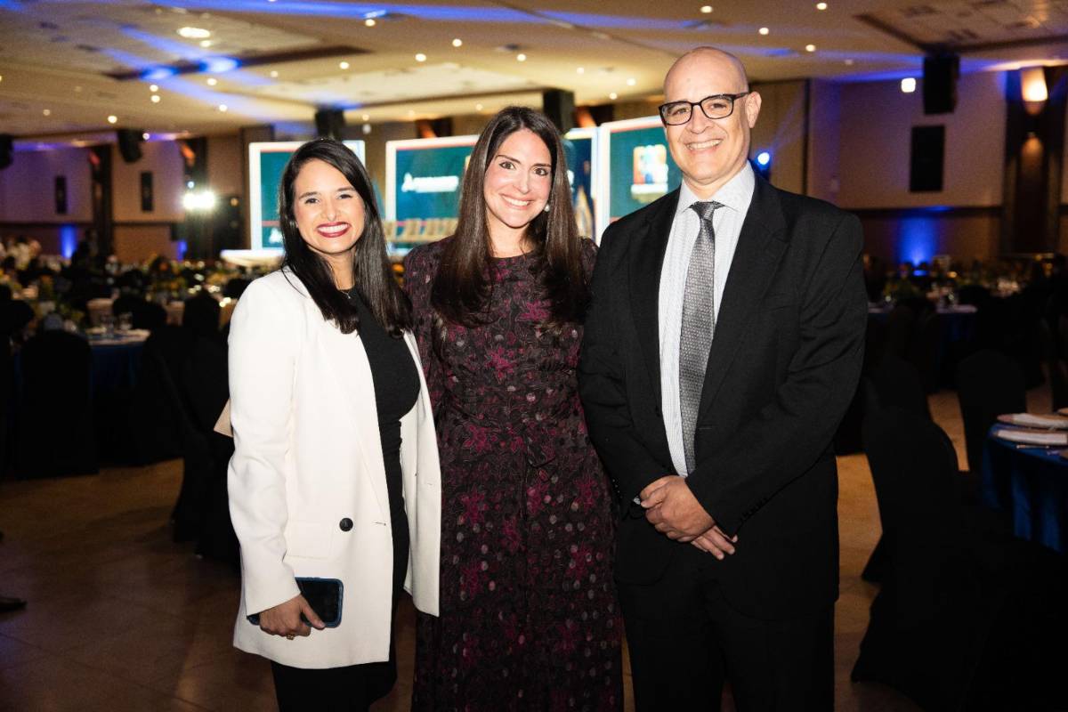 Los selectos invitados en la entrega del Sello FUNDAHRSE 2025