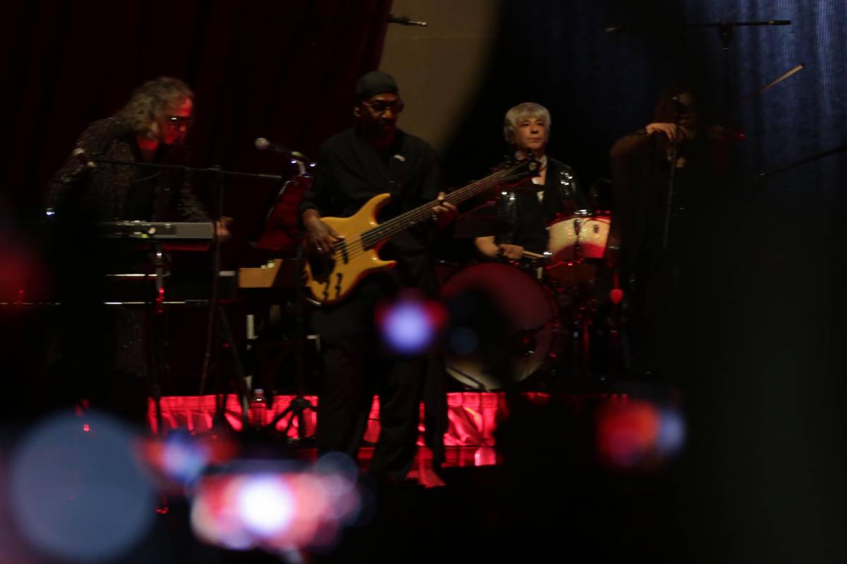 Enrique Bunbury desata un huracán de emociones en Tegucigalpa