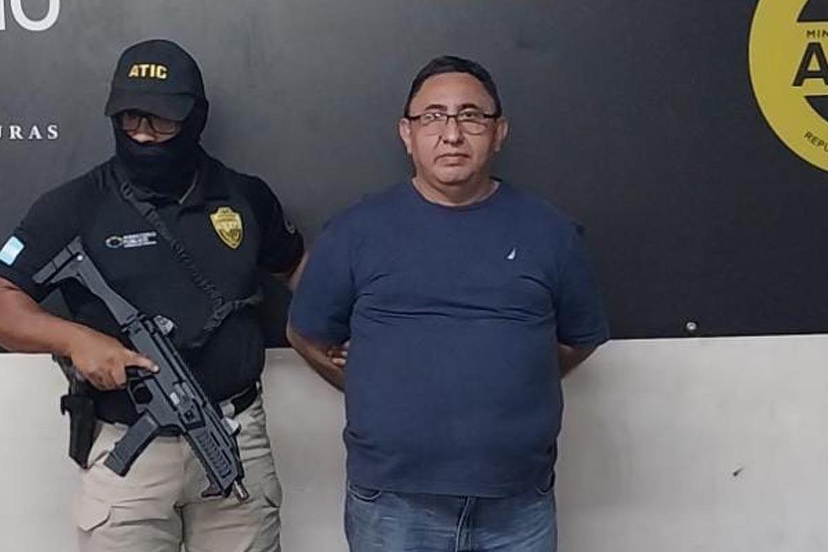 Cae exdirectivo de Injupemp acusado de corrupción