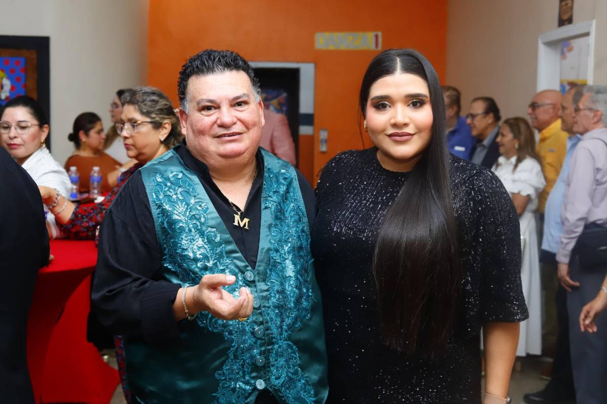 Emotivo homenaje a Moisés Canelo de parte de su esposa y artistas hondureños