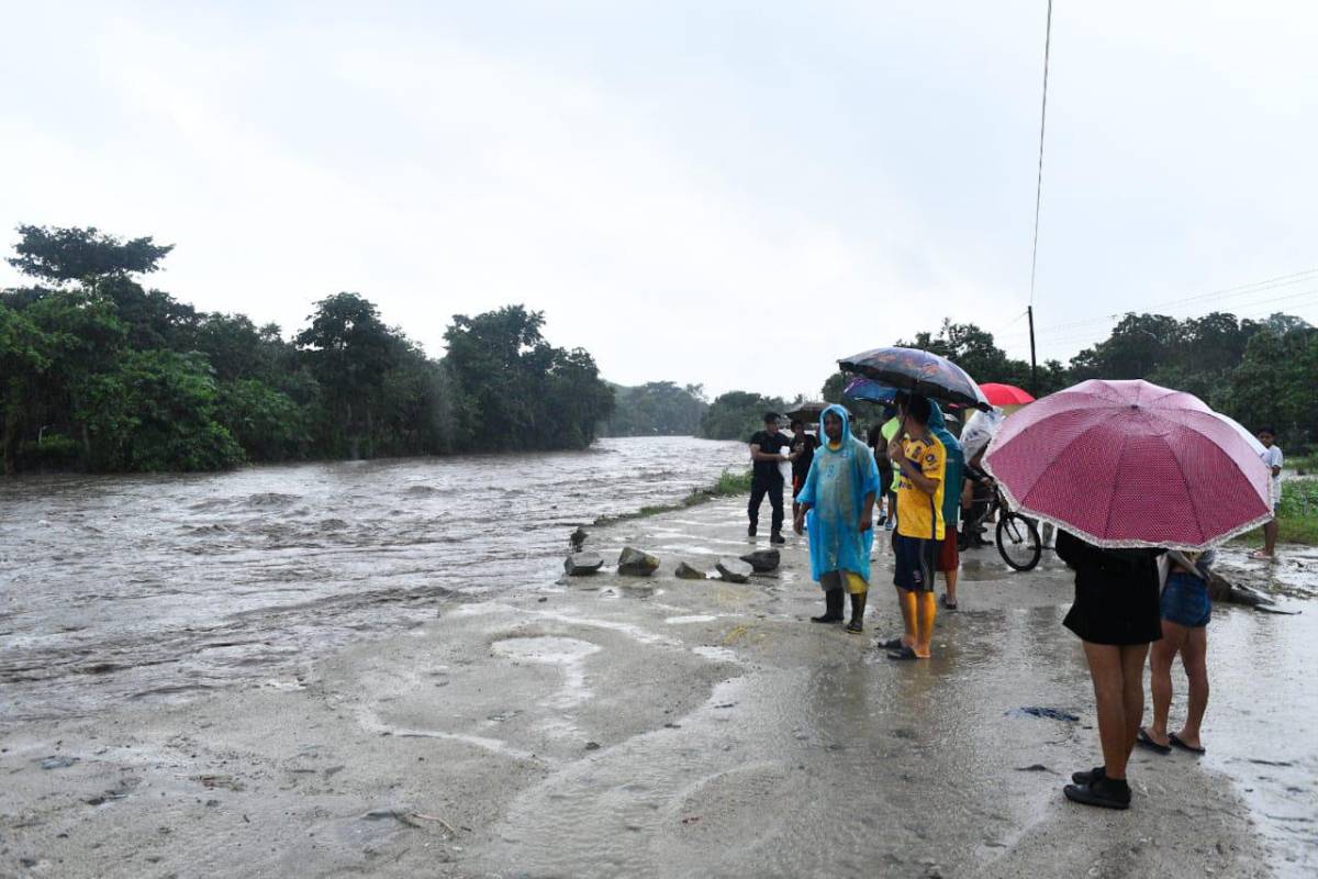 Frente frío con lluvias causa estragos en barrios bajos de San Pedro Sula