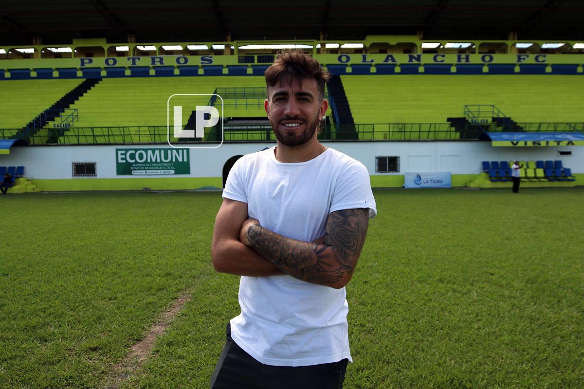 El delantero argentino tiene 25 años y es la figura del Olancho FC.