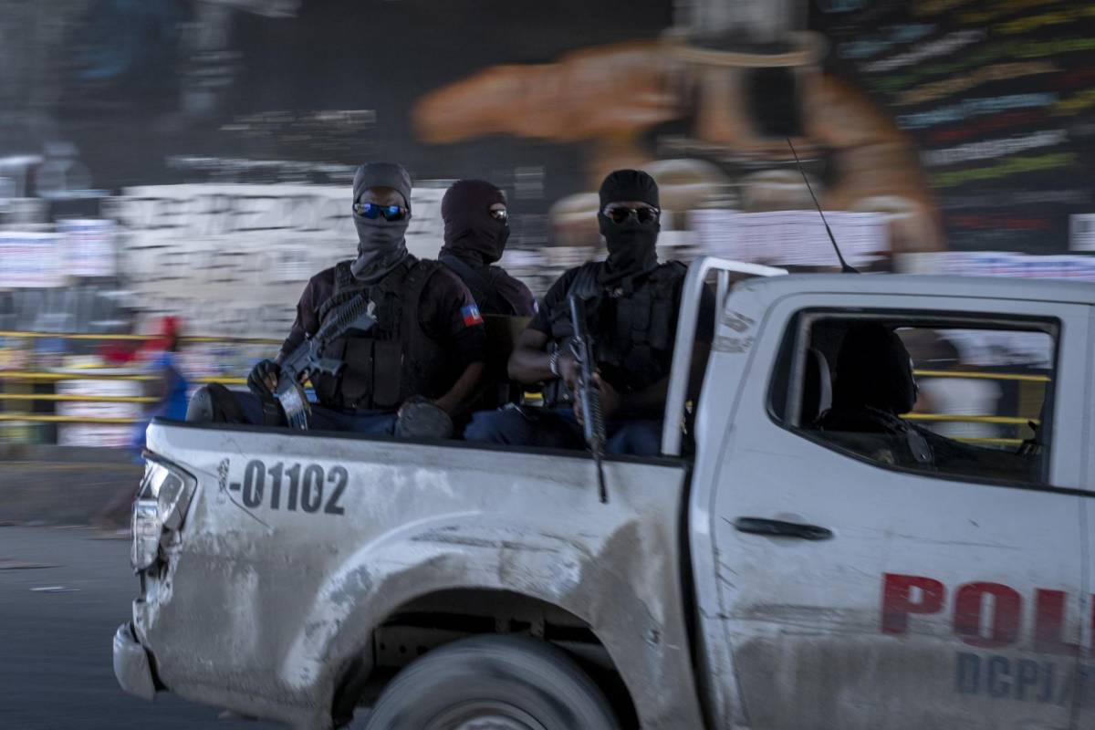Policía de Haití obtiene pruebas de vida de rehenes estadounidenses