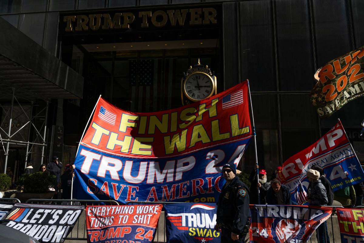 Trump pide a sus seguidores unidad en la “defensa pacífica” de su movimiento