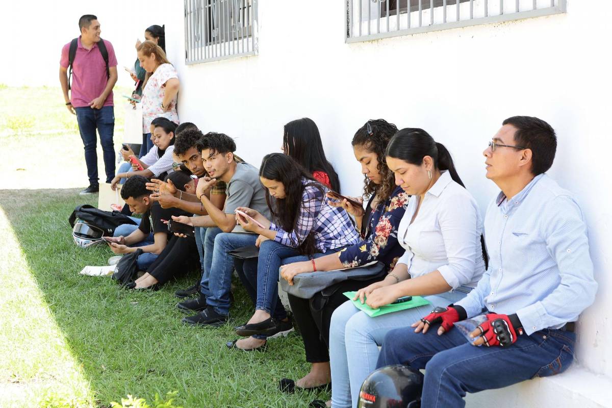 Más de 800 plazas ofertarán empresas en feria de empleo