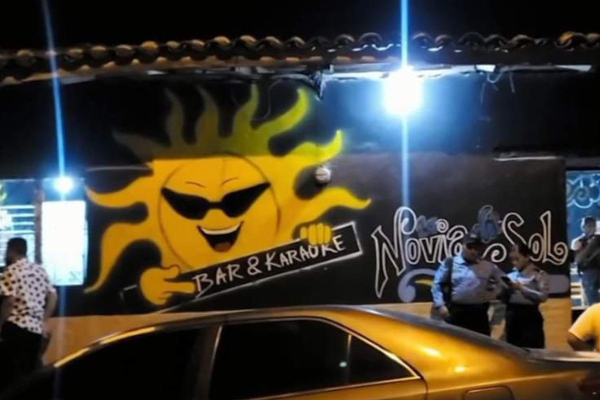 A un bar llegan sicarios a matar a dos hombres en Valle