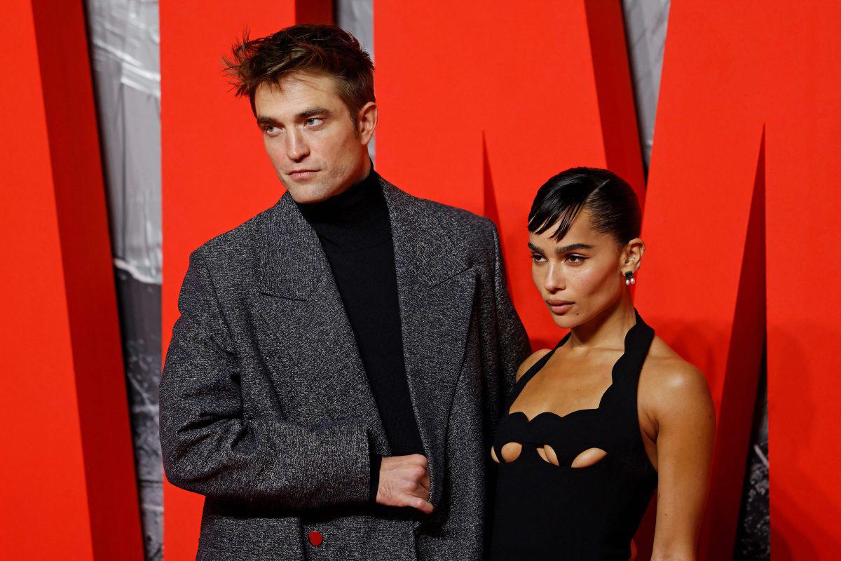 Robert Pattinson y Zoë Kravitz protagonizan “The Batman”.