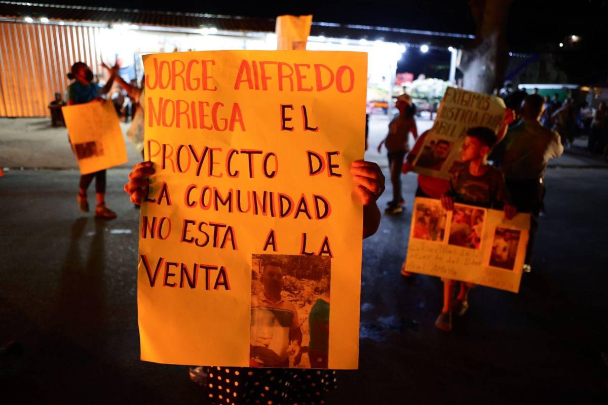 Pobladores de la colonia Jesús de Nazareth se toman la CA-5