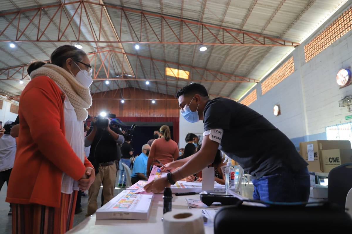 CNE utilizará datos del RNP para el cotejo biométrico