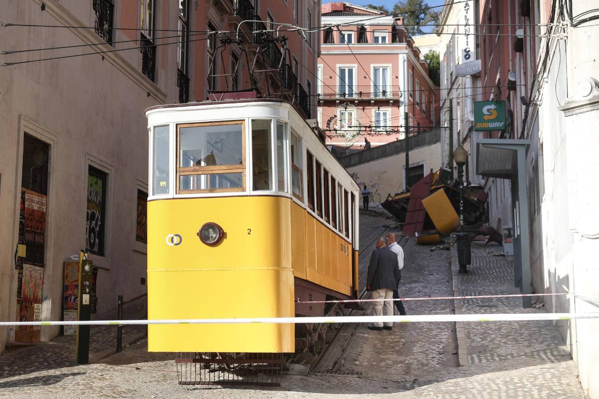 Accidente en Portugal deja 17 muertos y varios turistas heridos