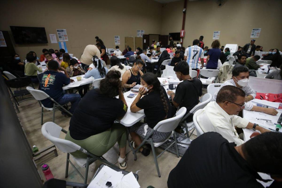 Hermetismo: prensa no puede ingresar a escrutinio de Libre, pero sí del PN y PL