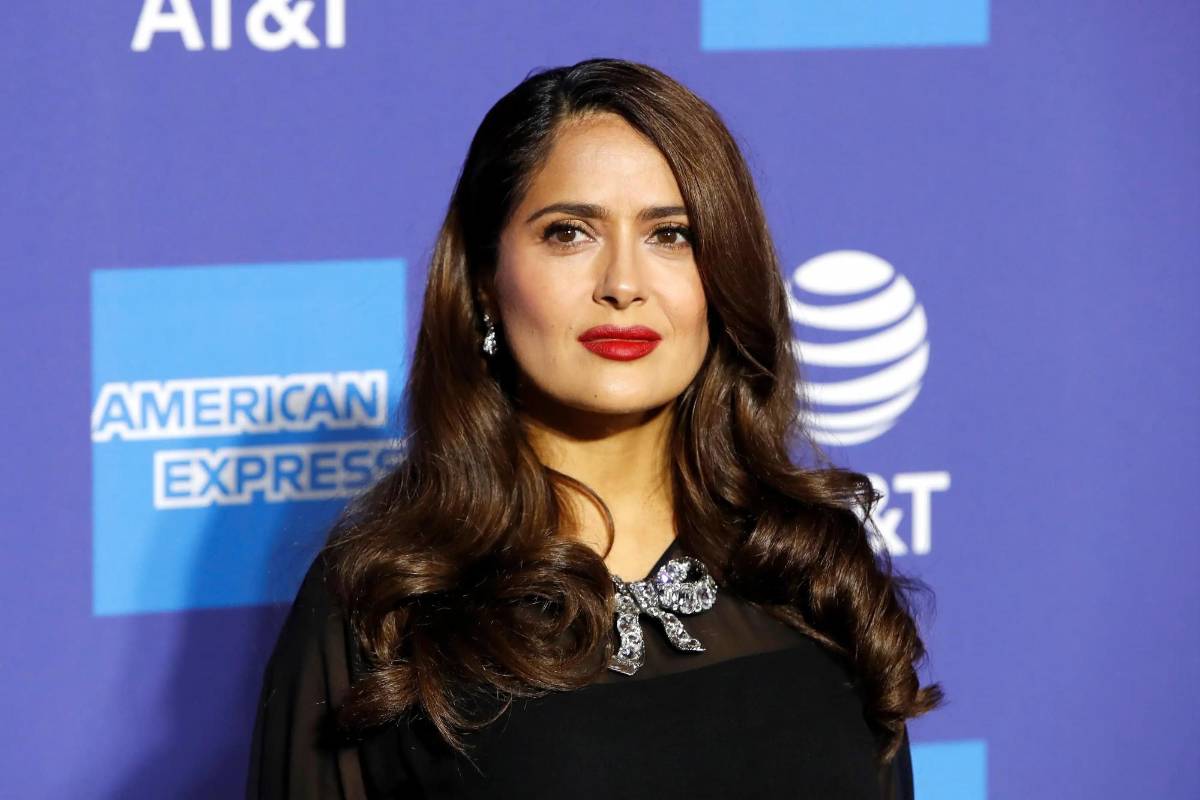 Salma Hayek cumple 59 años y  tres décadas abriendo puertas en Hollywood