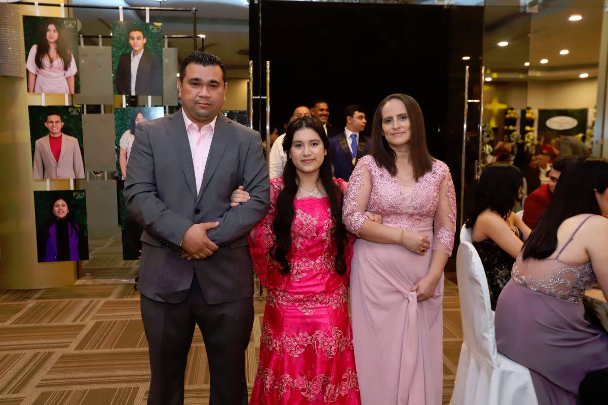 El Instituto Bilingüe Pablo Menzel celebra a sus recién graduados