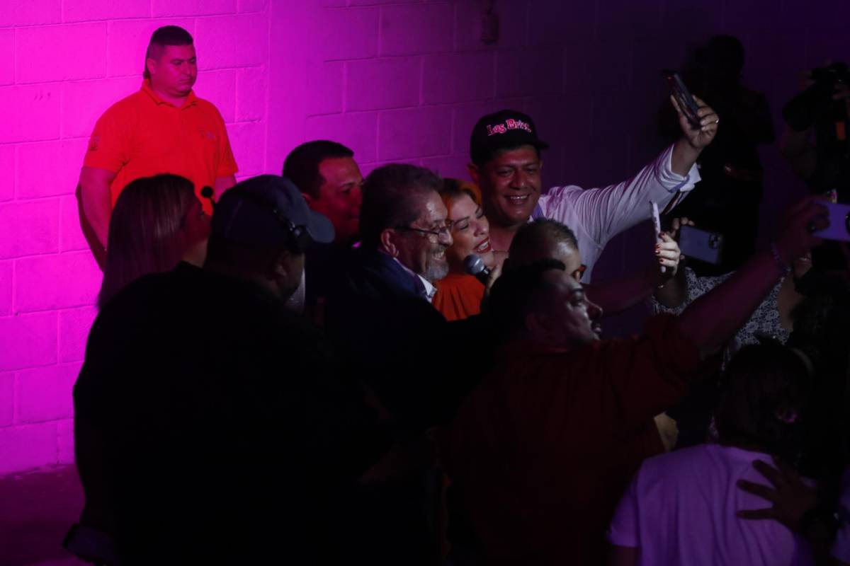 Los hondureños disfrutaron al máximo el show de Los Iracundos, Los Bríos y Los Terrícolas