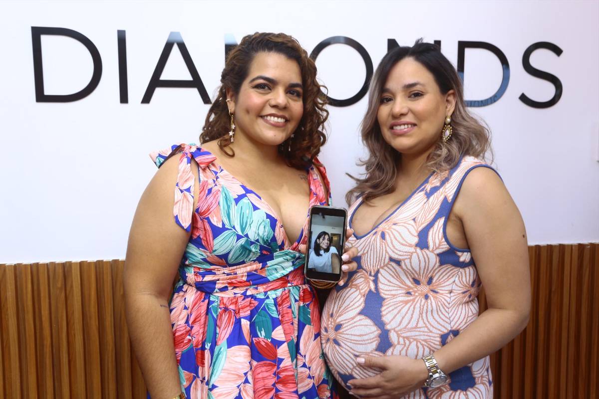 Festejo por la inauguración de Joyería Diamonds en SPS