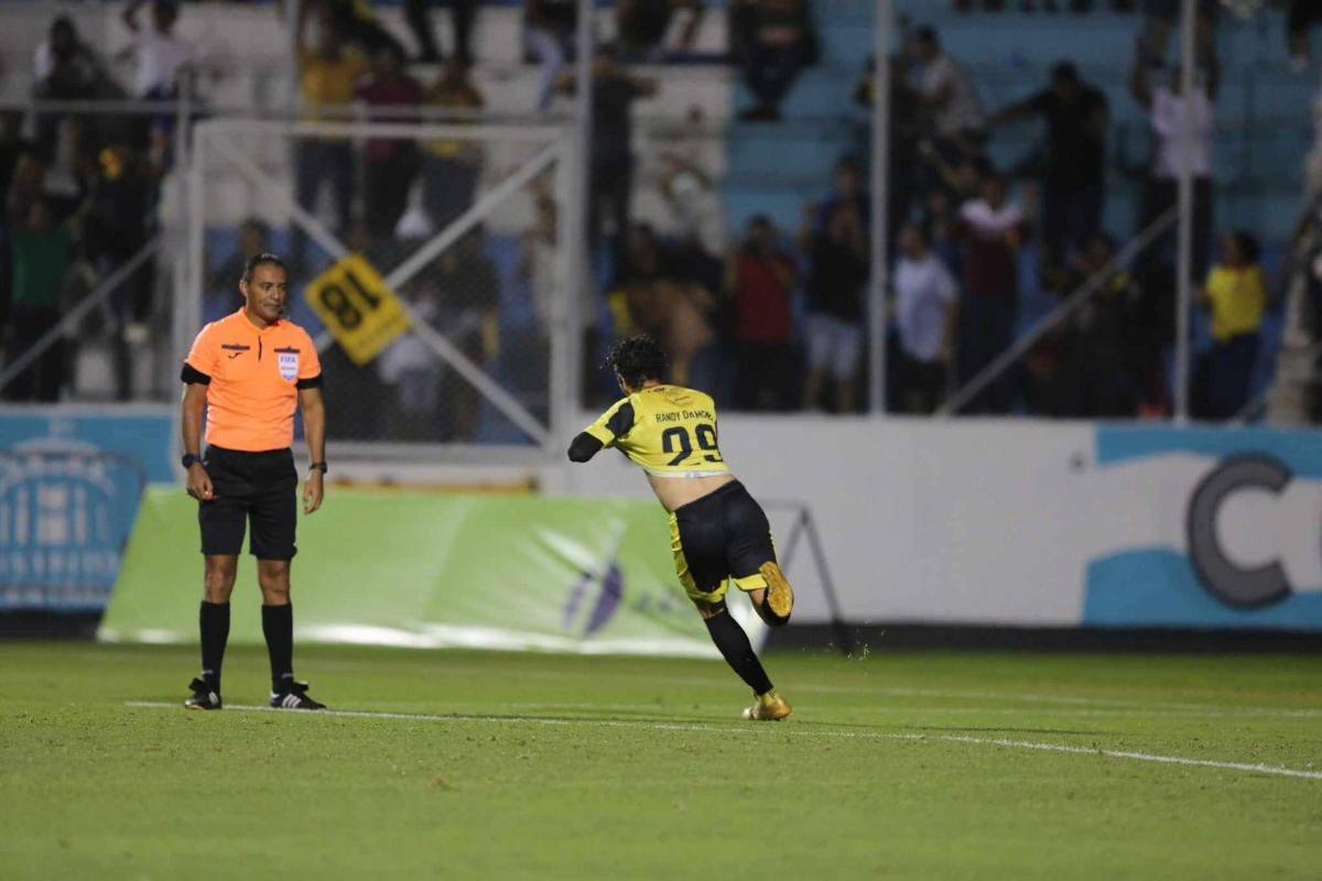 Randy Diamond, figura del Génesis revela por qué hizo el penal a lo Panenka